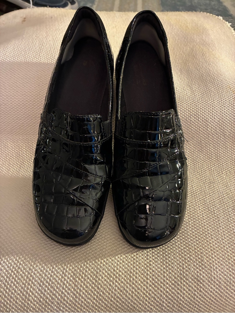 Clarks May Marigold Black Croc-Embossed Slip-On Loafers w/glossy patent finish
